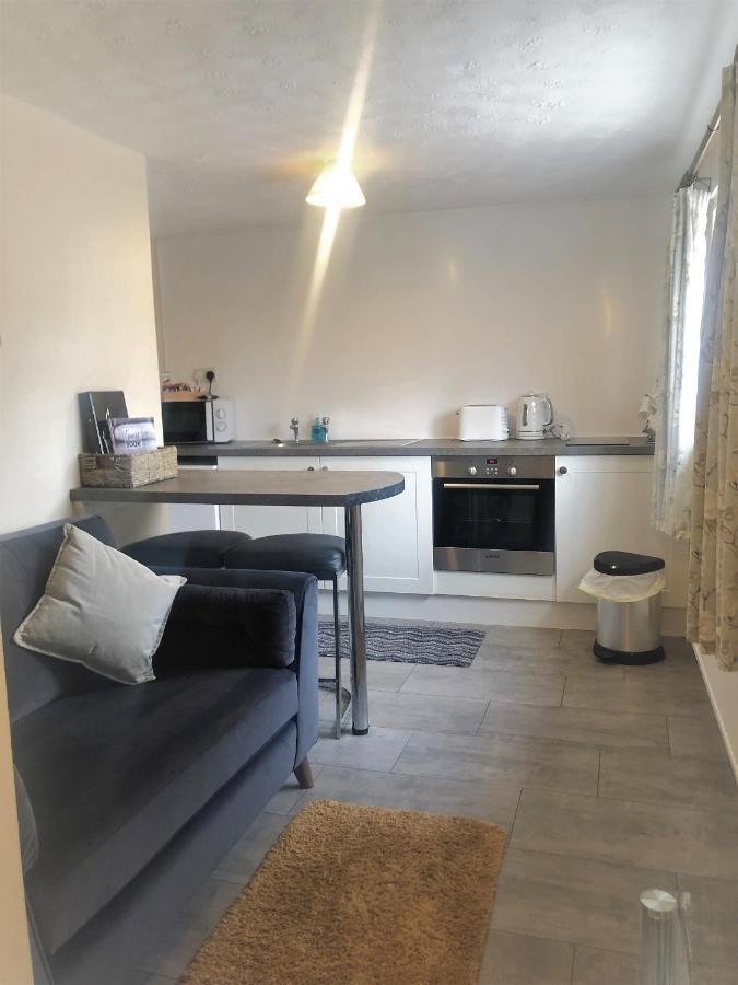 Little Park Holiday Homes Self Catering Cottages 1 & 2 Bedrooms Available Close To Tutbury Castle Exteriör bild