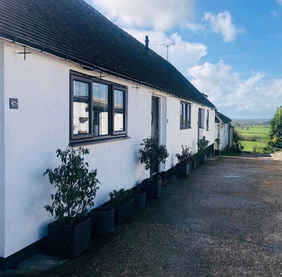 Little Park Holiday Homes Self Catering Cottages 1 & 2 Bedrooms Available Close To Tutbury Castle Exteriör bild